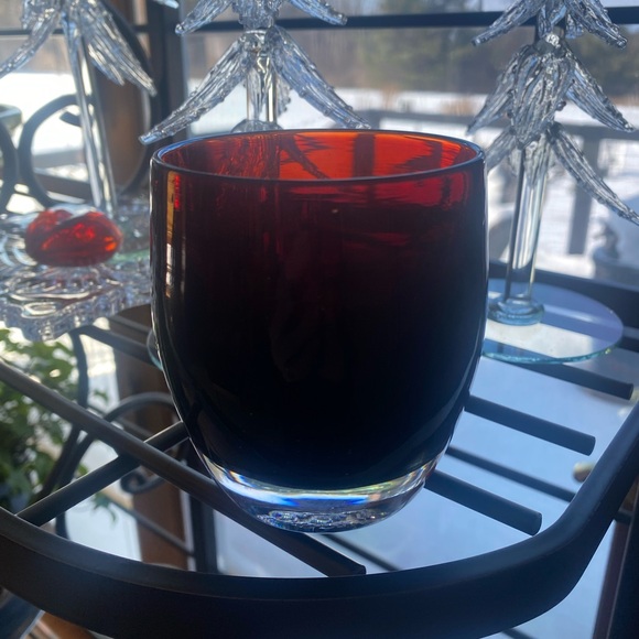 Elegant Red Glass Art Piece - Picture 8 of 8